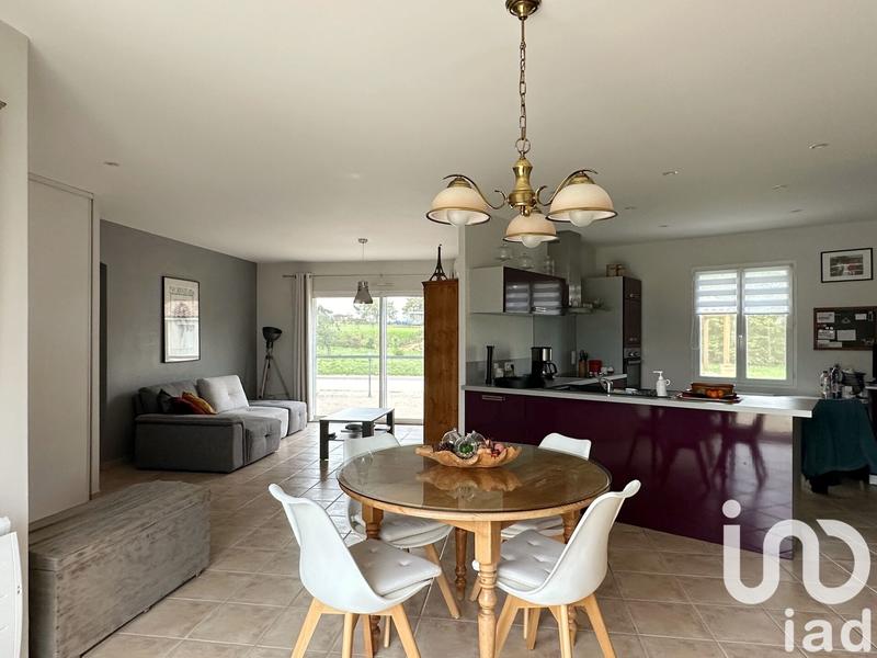 Maison - 93 m² - 4 pièces