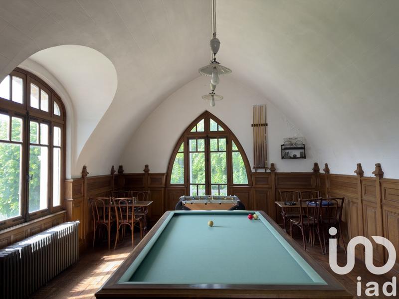 Maison - 320 m² - 12 pièces