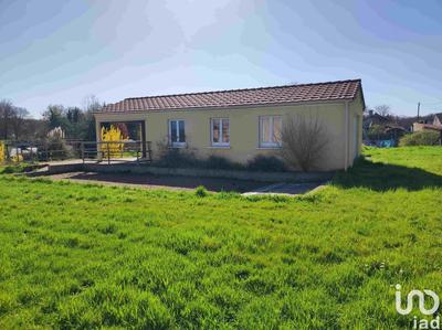 Maison - 140 m² - 6 pièces