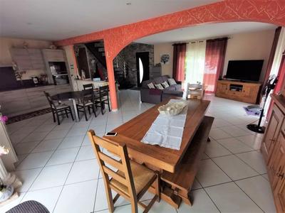 Maison - 191 m² - 7 pièces