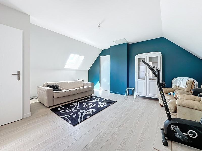 Villa - 256 m² - 9 pièces