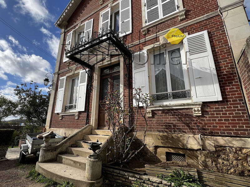 Maison - 155 m² - 8 pièces