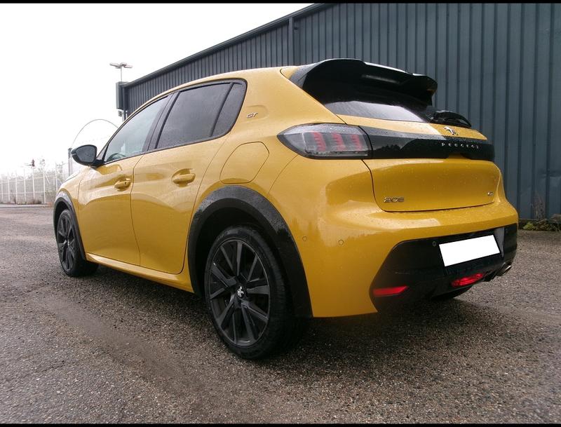 Peugeot 208 Ptech 100 Gt Pack Eat8