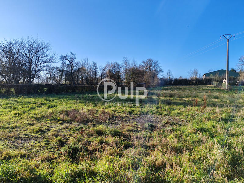 Terrain constructible - 2 071 m²
