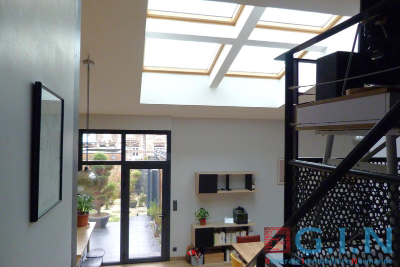 Maison - 170 m² - 10 pièces