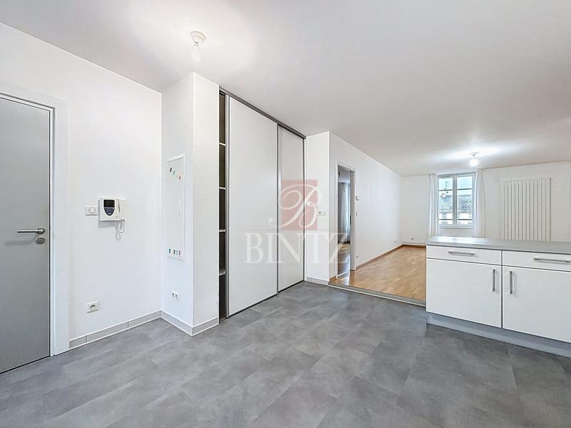 Appartement - 99 m² - 3 pièces