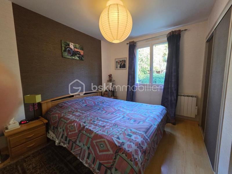 Maison traditionnelle - 152 m² - 8 pièces