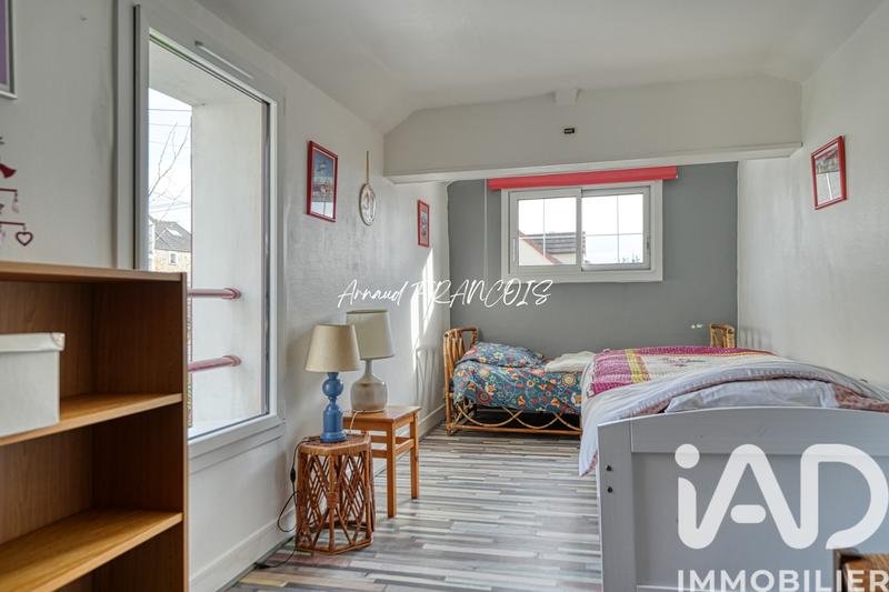 Maison - 190 m² - 8 pièces