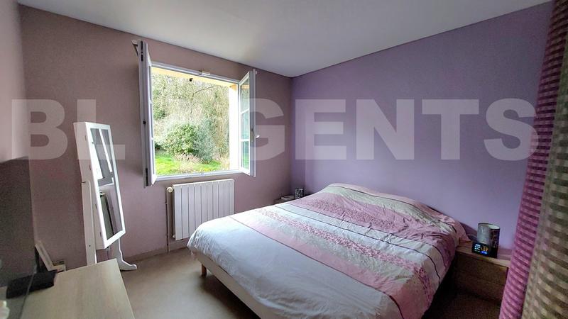 Maison - 177 m² - 9 pièces