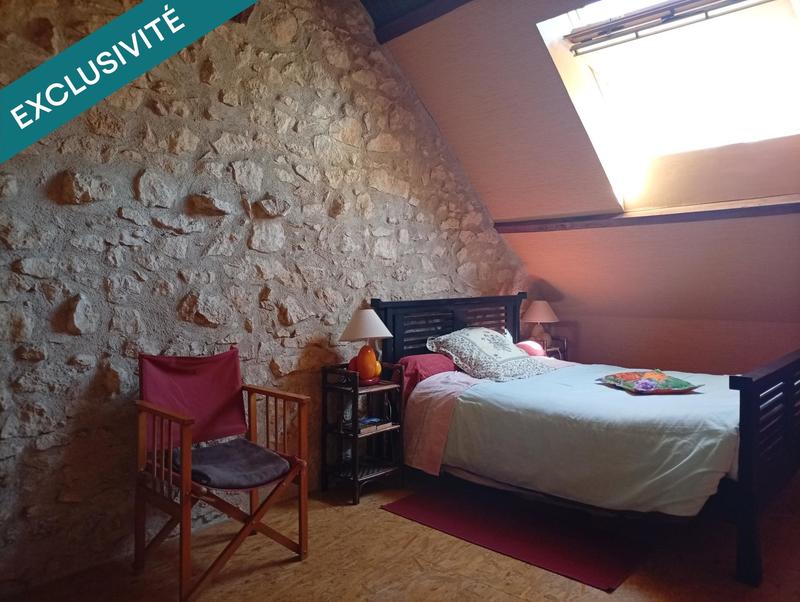 Maison - 248 m² - 9 pièces