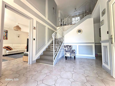 Maison - 158 m² - 7 pièces