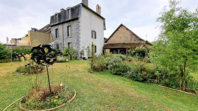 Maison - 188 m² - 9 pièces