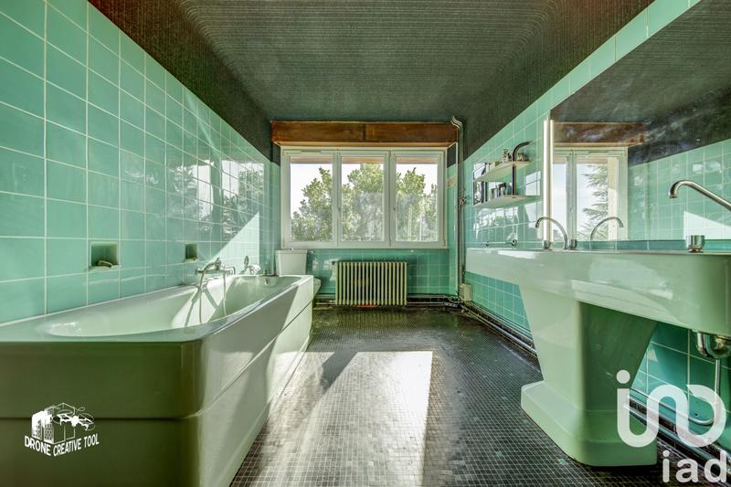 Maison - 444 m² - 12 pièces