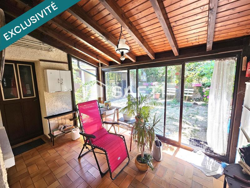 Maison - 205 m² - 8 pièces