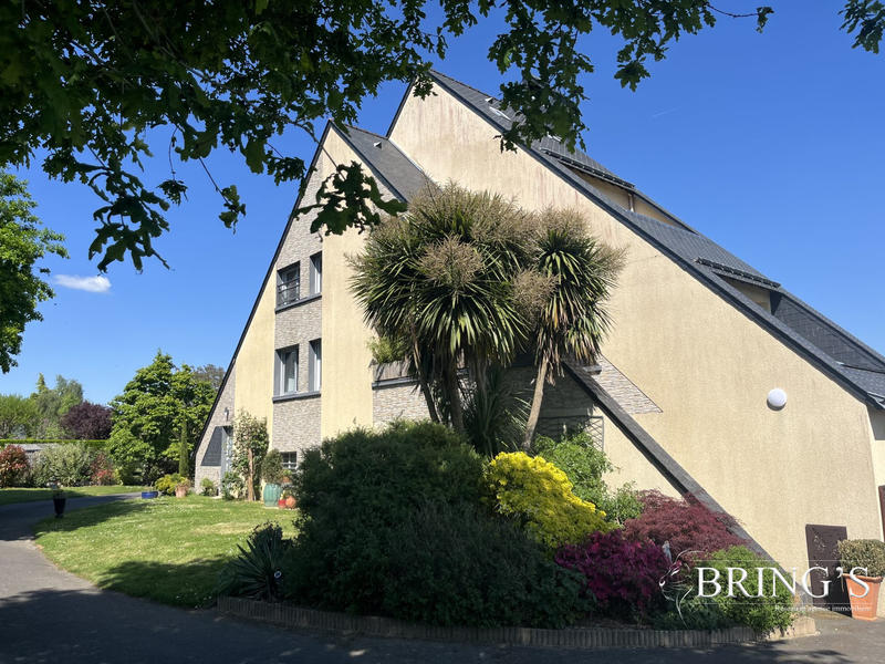 Villa - 250 m² - 8 pièces