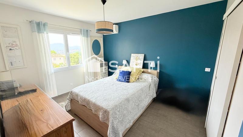 Villa - 104 m² - 4 pièces