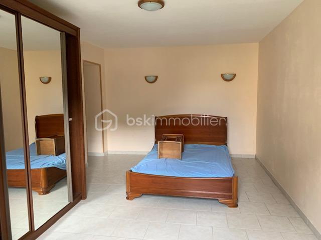 Propriété - 200 m² - 6 pièces