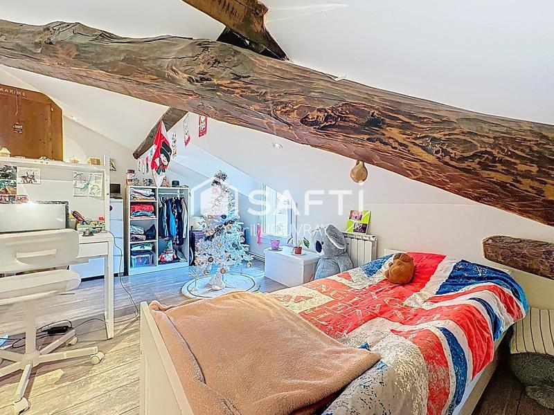 Maison - 140 m² - 5 pièces