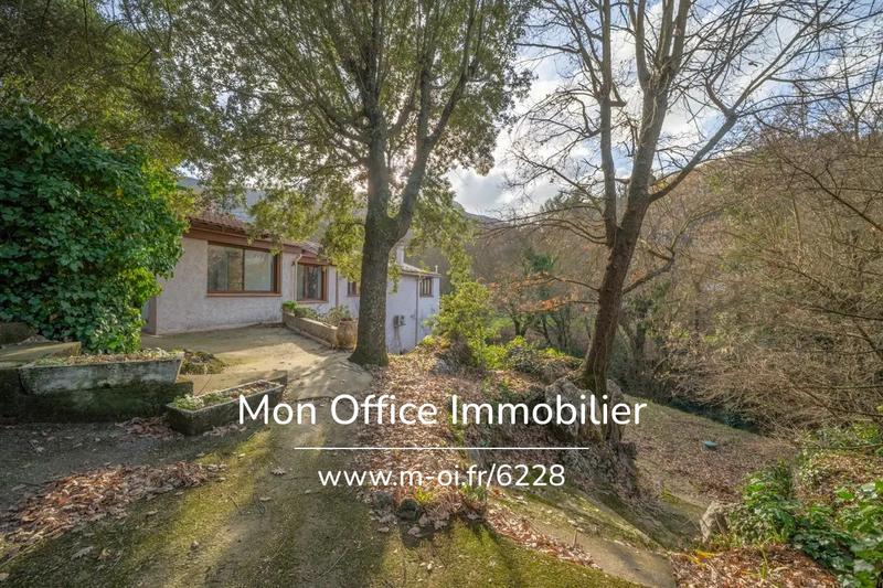 Maison - 130 m² - 6 pièces