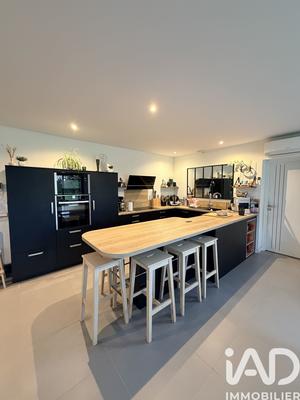 Maison de village - 183 m² - 9 pièces