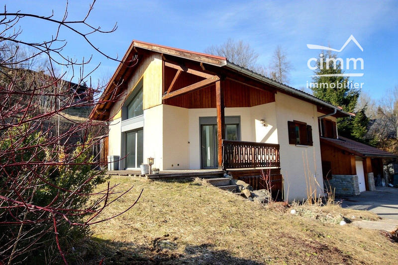 Maison - 163 m² - 5 pièces