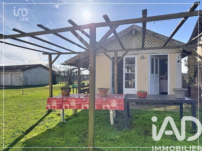 Maison - 224 m² - 10 pièces