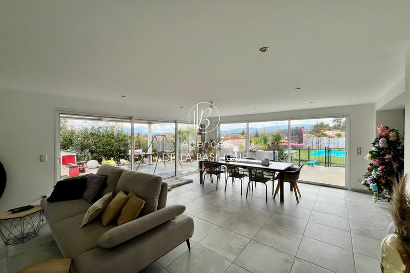 Maison - 150 m² - 6 pièces