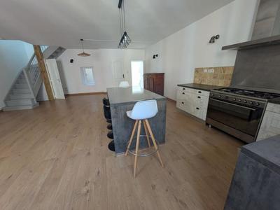 Appartement - 100 m² - 3 pièces