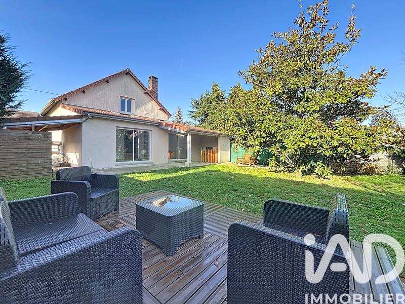 Maison - 142 m² - 6 pièces