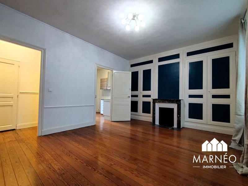 Maison - 235 m² - 9 pièces