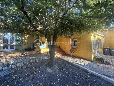 Villa - 140 m² - 5 pièces