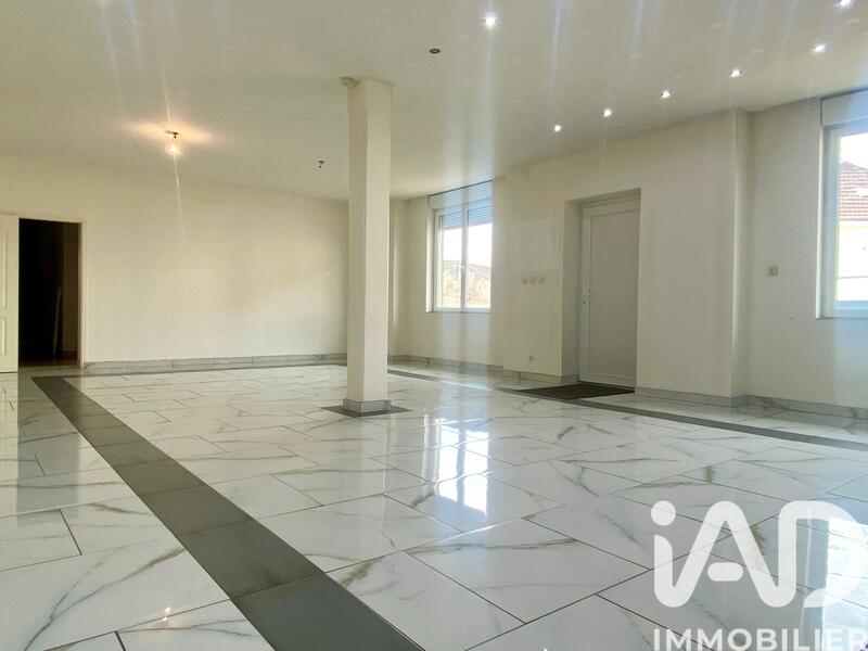 Maison - 179 m² - 7 pièces