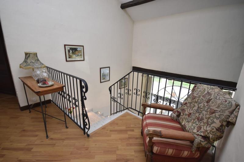 Maison - 377 m² - 8 pièces