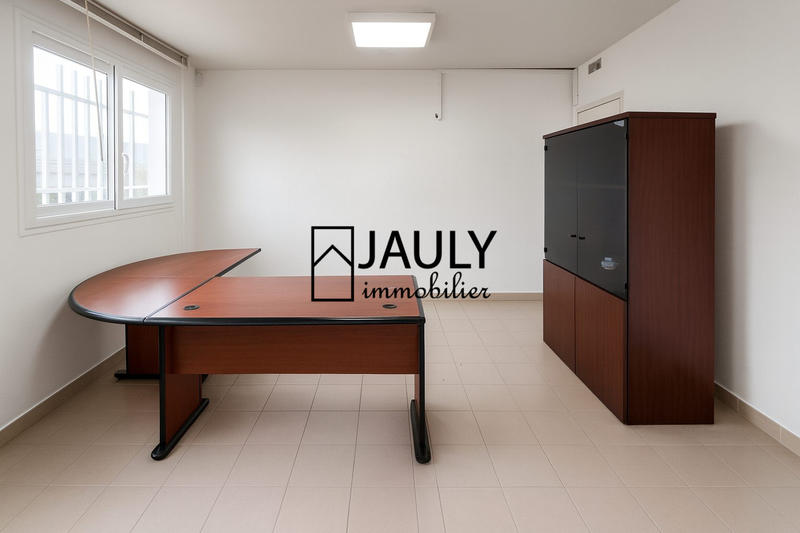 Local d'activités - 1 200 m²