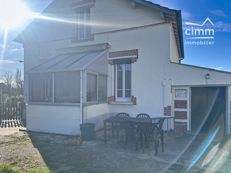 Maison - 104 m² - 5 pièces