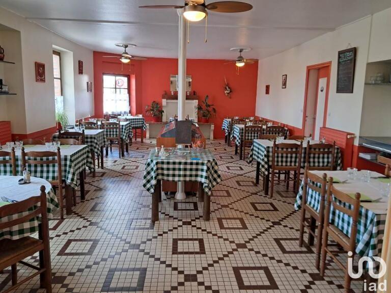 Local commercial - 318 m²