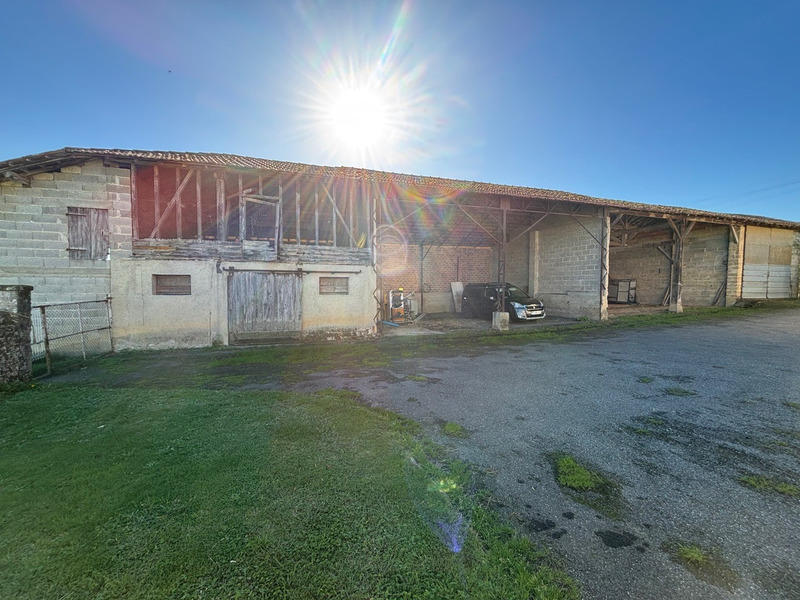 Maison - 180 m² - 4 pièces