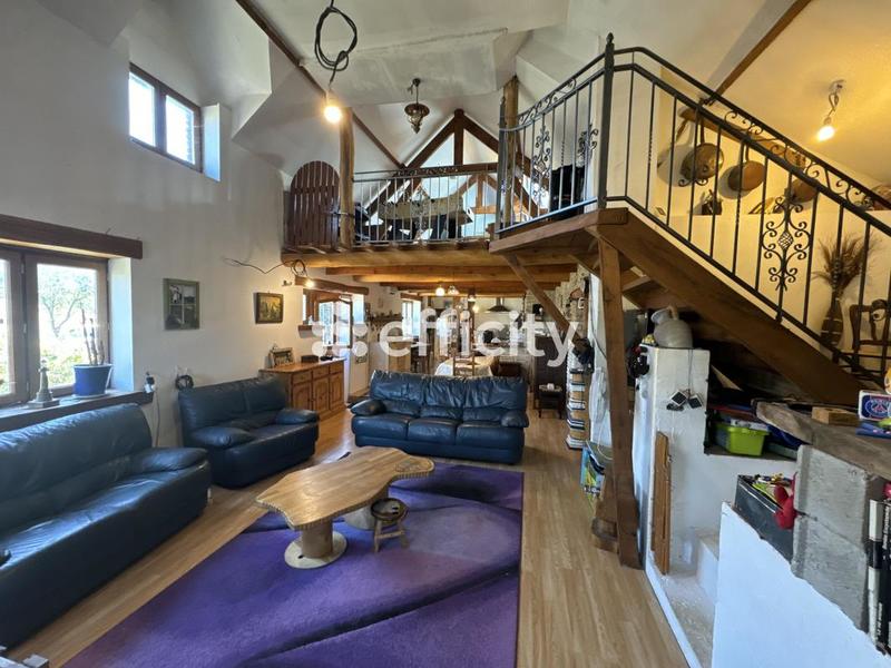 Maison - 148 m² - 8 pièces