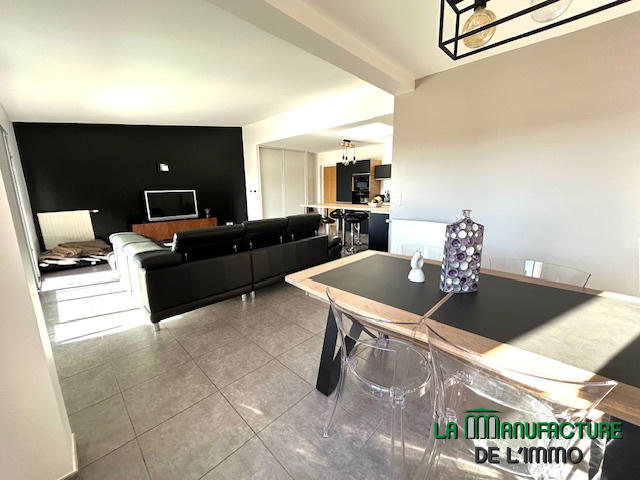 Duplex - 103 m² - 4 pièces