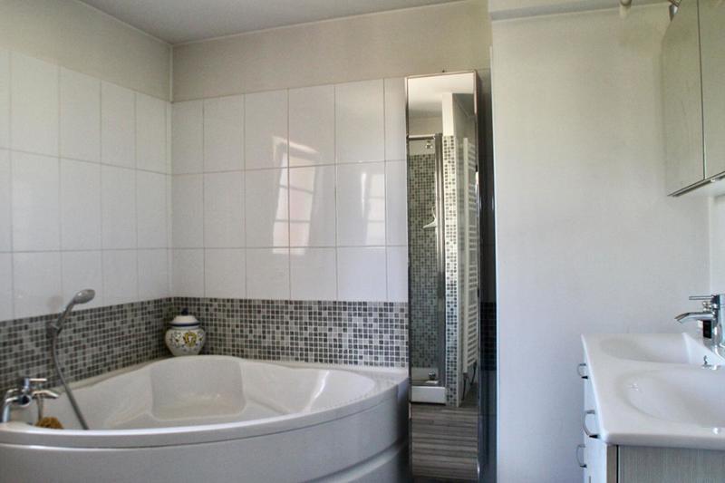 Maison - 206 m² - 6 pièces