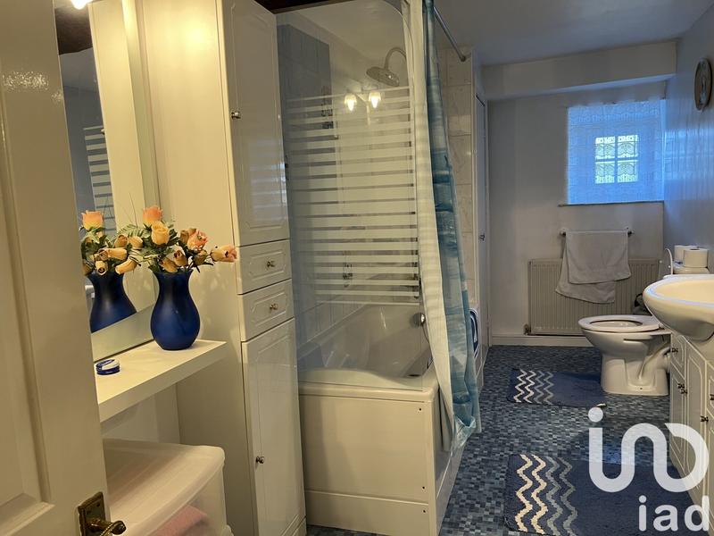 Maison - 217 m² - 7 pièces