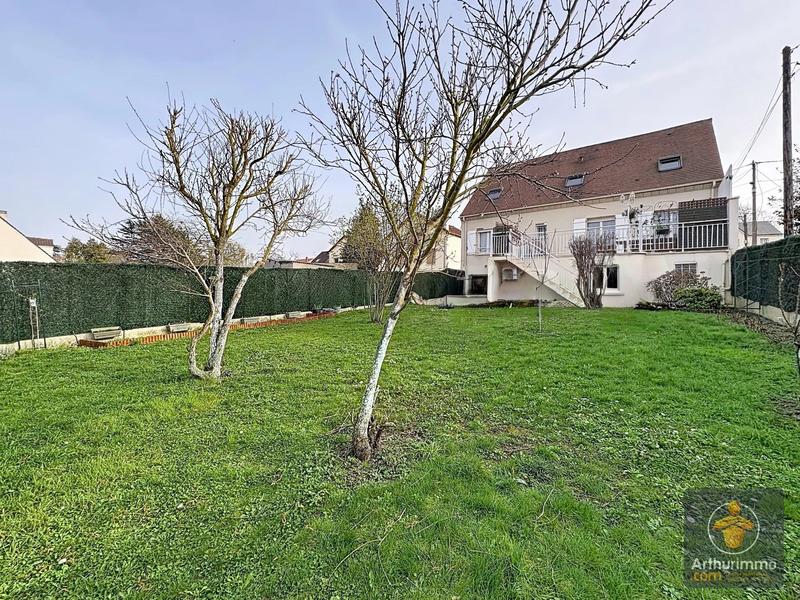 Maison - 153 m² - 7 pièces