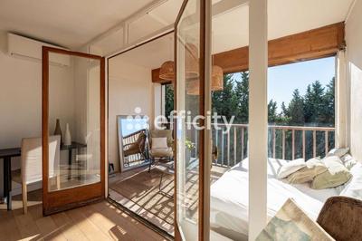 Appartement - 100 m² - 4 pièces