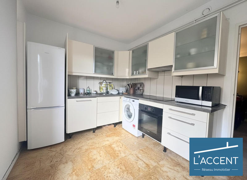 Appartement - 110 m² - 4 pièces