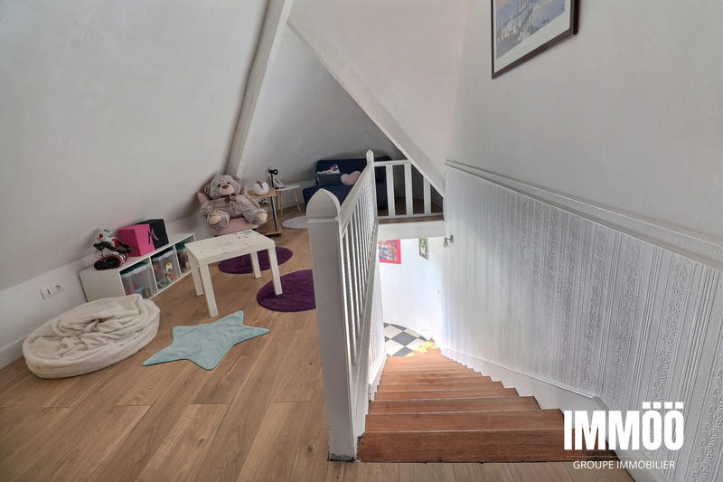 Maison - 190 m² - 6 pièces