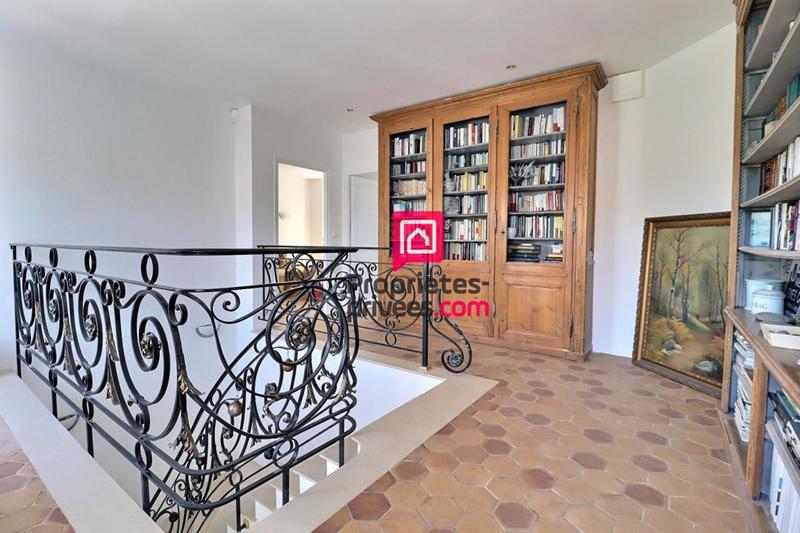 Maison - 200 m² - 6 pièces