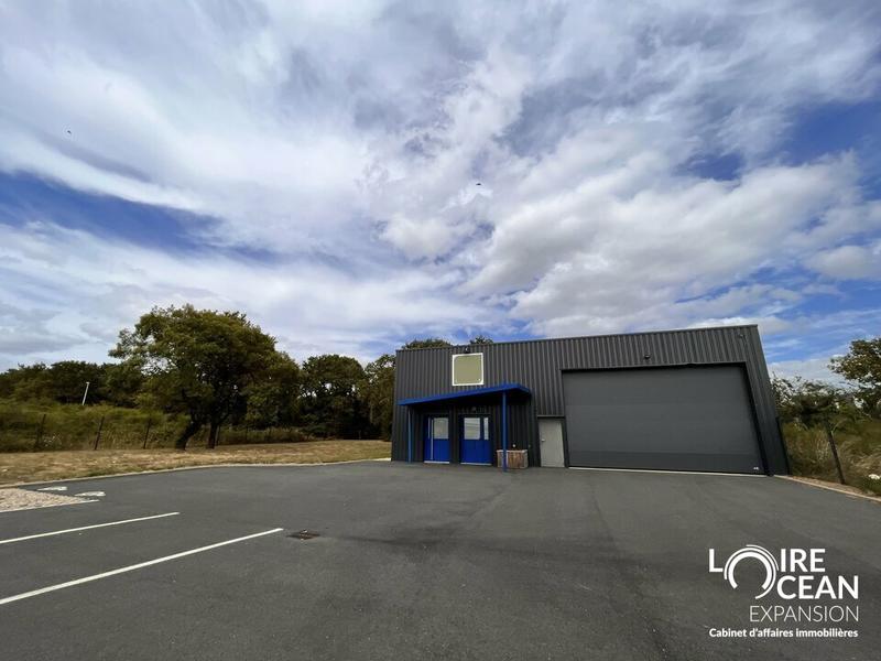 Entrepôt - 195 m²