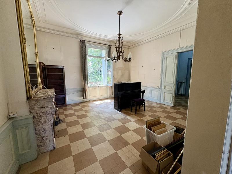 Maison bourgeoise - 293 m² - 6 pièces