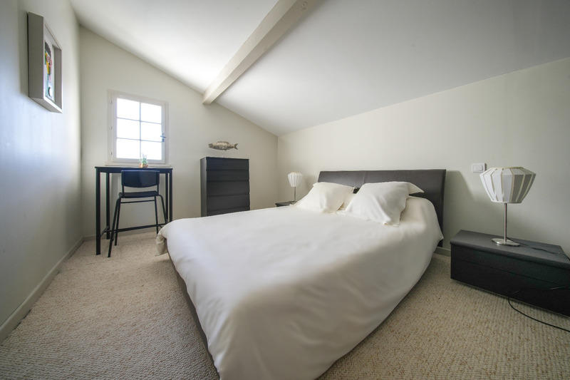 Maison - 200 m² - 7 pièces