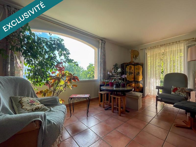 Villa - 220 m² - 8 pièces